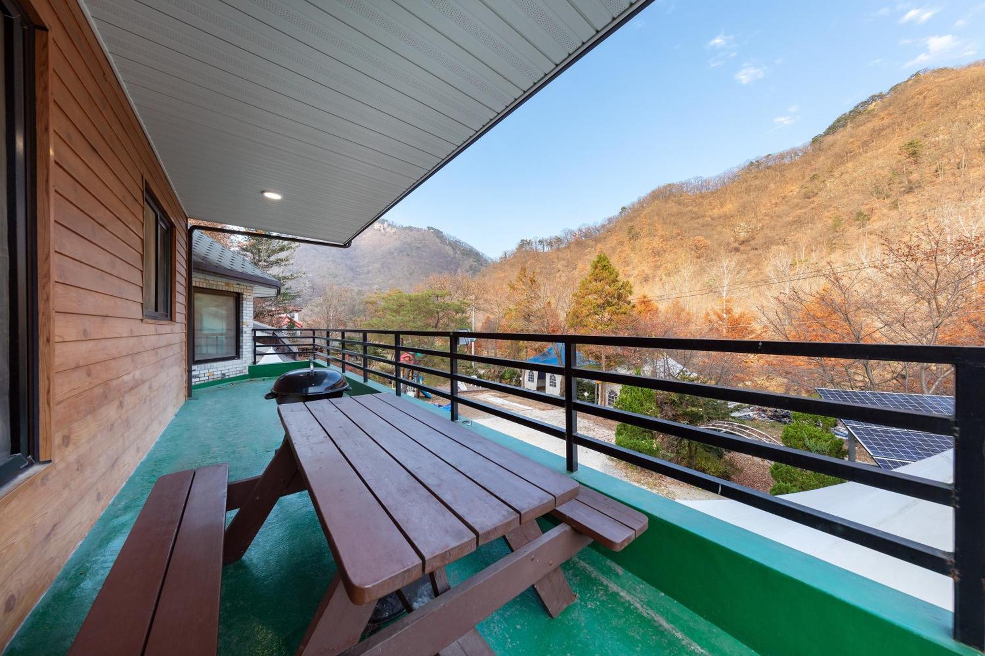 Hongcheon Nolleowa Aegyeondongban Pension Extérieur photo